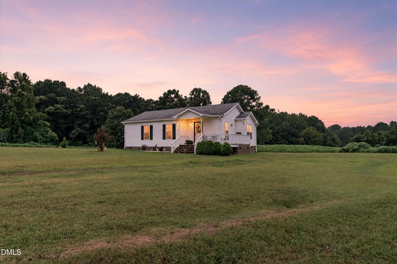 135 Stillmeadow Dr, Louisburg, NC 27549