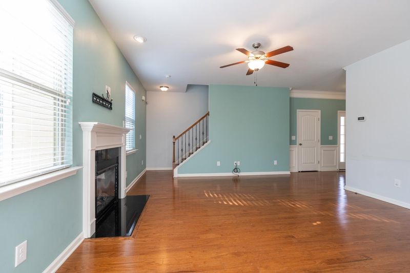 135 Torrey Heights Ln, Durham, NC 27703