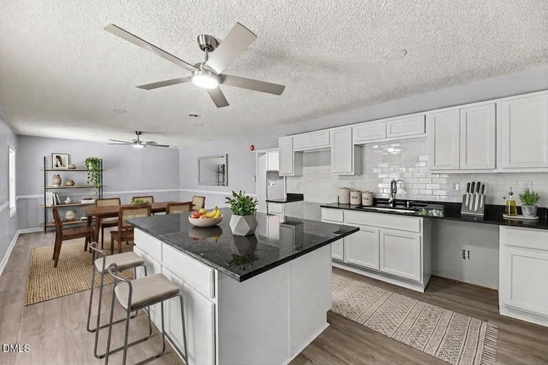 135 Trails End Dr, Selma, NC 27576