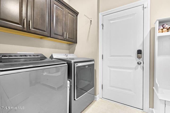 135 Wellesley Dr, Clayton, NC 27520