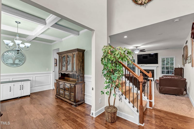 135 Whitebark Ln, Clayton, NC 27520
