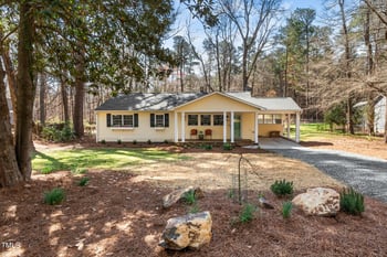 135 Windsor Cir, Chapel Hill, NC 27516