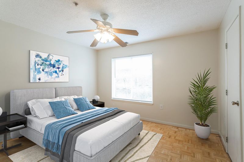 1351 Crab Orchard Dr #202, Raleigh, NC 27606