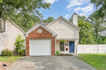 1352 Beacon Village Dr, Raleigh, NC 27604