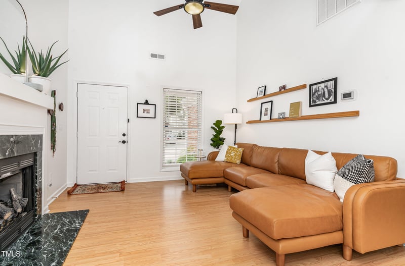 1352 Beacon Village Dr, Raleigh, NC 27604