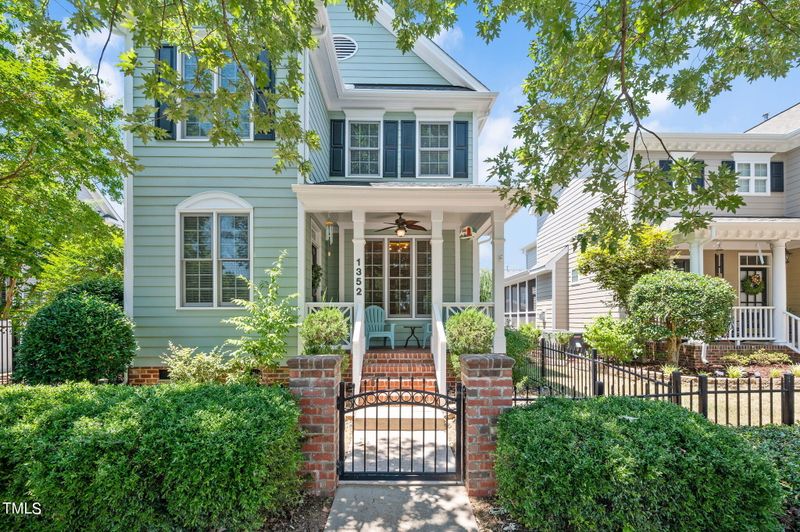 1352 Ileagnes Rd, Raleigh, NC 27603