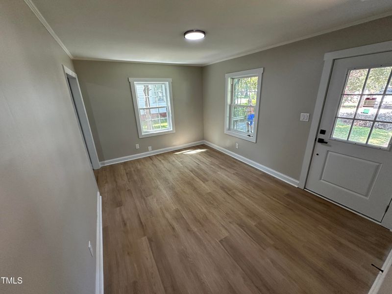 1352 Long St, Burlington, NC 27215