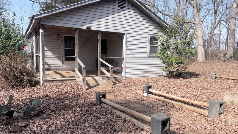 1352 Seays Rd, Liberty, NC 27298