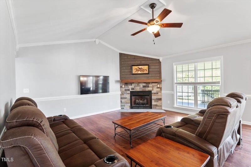 1352 Smith Rd, Smithfield, NC 27577