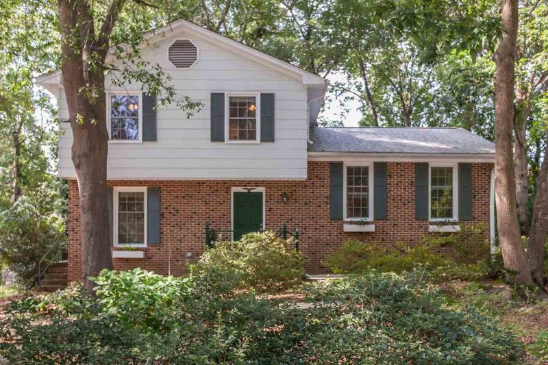 1352 Swallow Dr, Raleigh, NC 27606