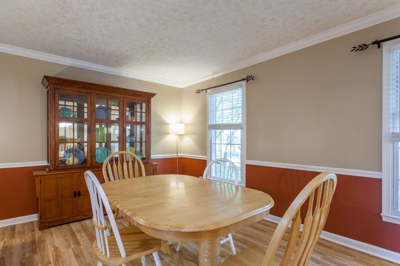1352 Swallow Dr, Raleigh, NC 27606