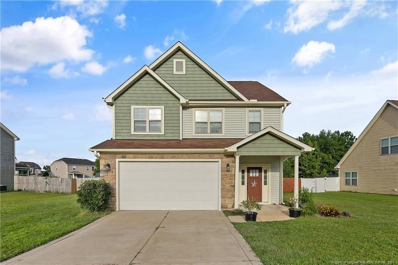 1352 Vandenberg Dr, Fayetteville, NC 28312