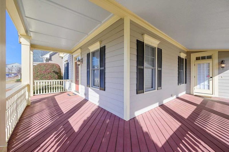 1353 Old Bramble Ln, Fuquay Varina, NC 27526