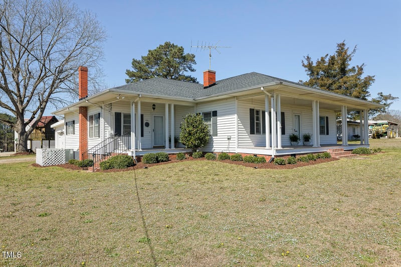 1356 Pearidge Rd, Angier, NC 27501