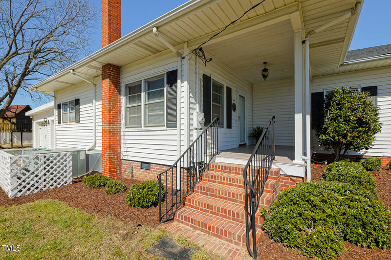 1356 Pearidge Rd, Angier, NC 27501