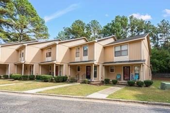 1357 Forest Dr, Fayetteville, NC 28303