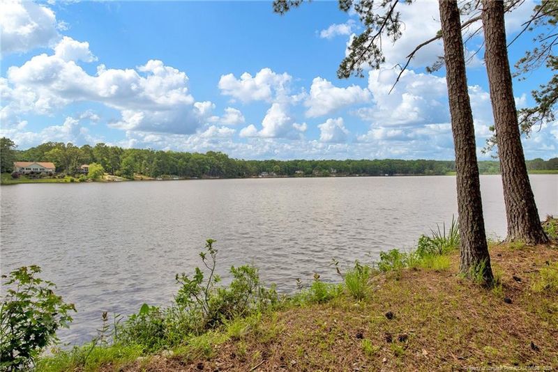 1357 Virginia Cir, Sanford, NC 27332