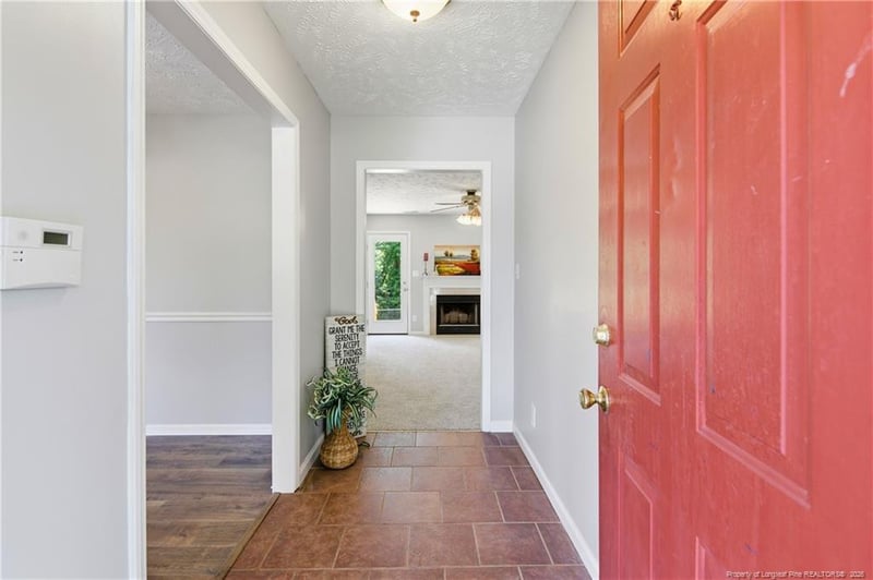1358 Oak Knolls Dr, Fayetteville, NC 28314