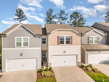 136 Ashlar Ct, Cary, NC 27519