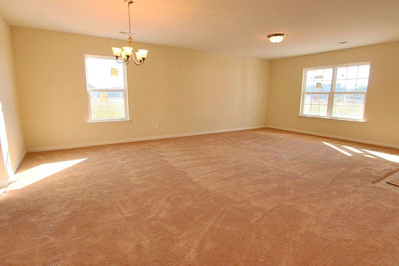 136 Badger Pass Dr, Clayton, NC 27527