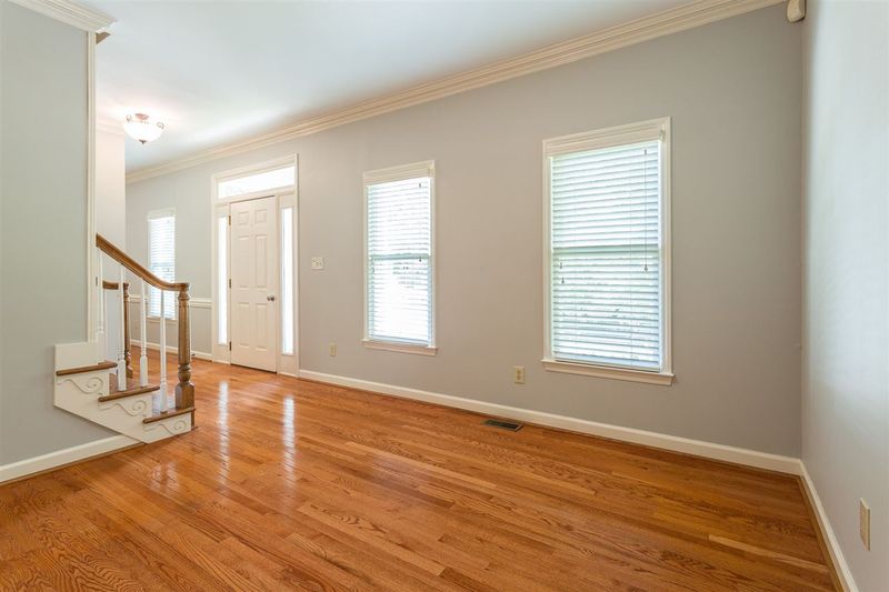 136 Brannigan Pl, Cary, NC 27511