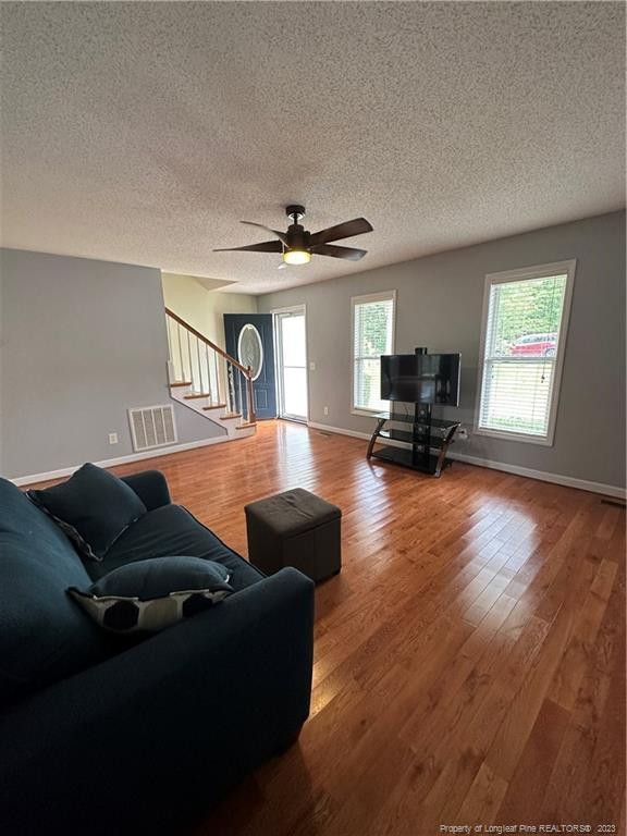 136 Brookfield Cir, Sanford, NC 27330