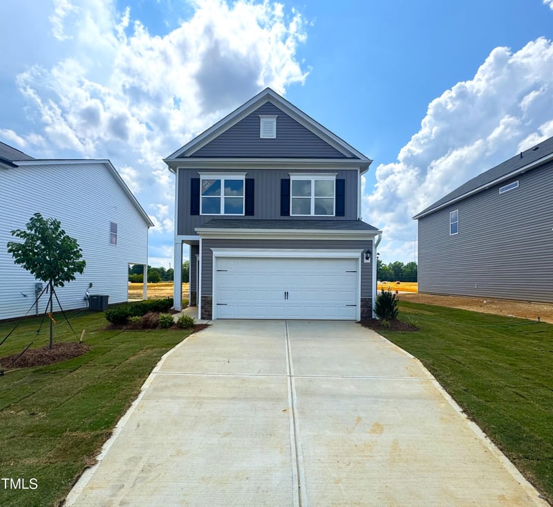 136 Bruce Dr, Dunn, NC 28334