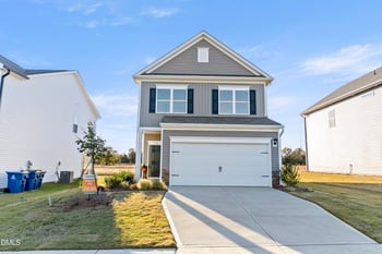 136 Bruce Dr, Dunn, NC 28334