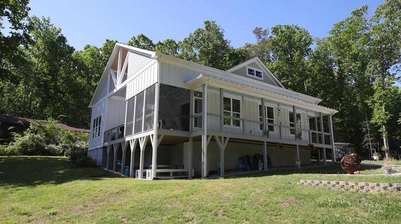 136 Chippewa Dr, Louisburg, NC 27549