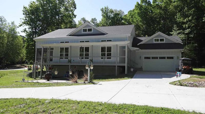136 Chippewa Dr, Louisburg, NC 27549