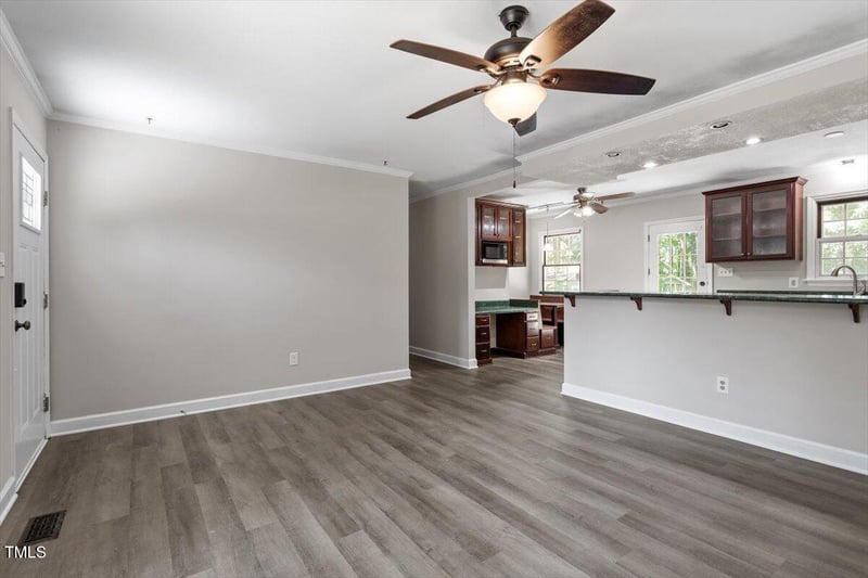 136 Dixie Ln, Youngsville, NC 27596