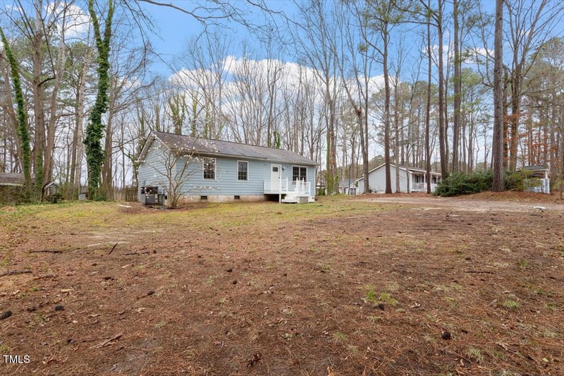 136 Dixie Ln, Youngsville, NC 27596