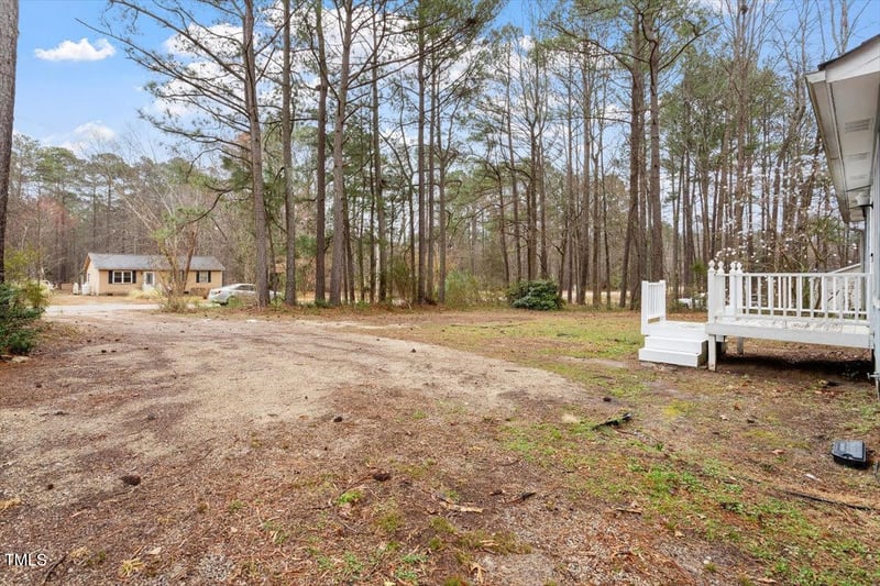 136 Dixie Ln, Youngsville, NC 27596