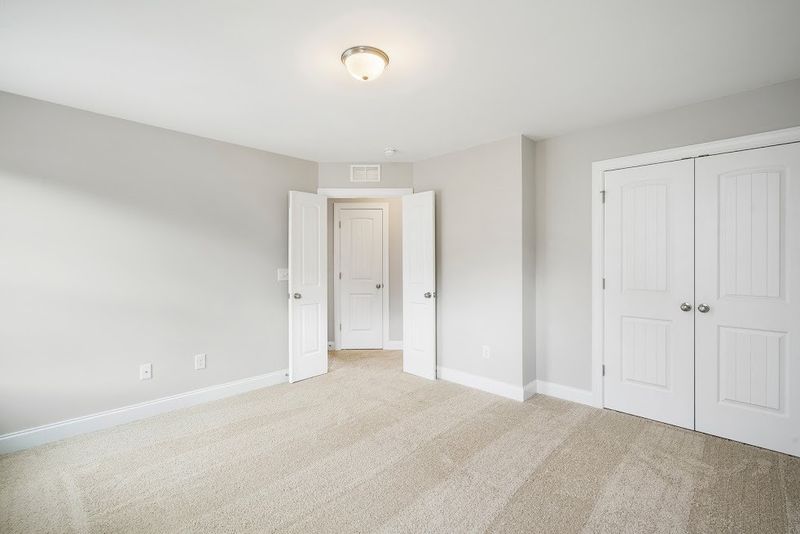 136 Edmer Ln, Garner, NC 27529