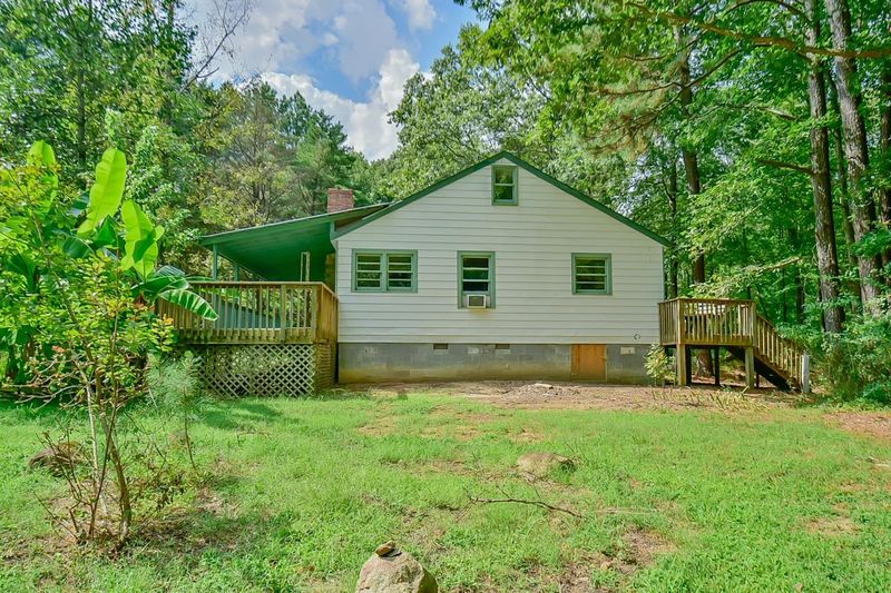 136 Fallen Oak Ln, Chapel Hill, NC 27516