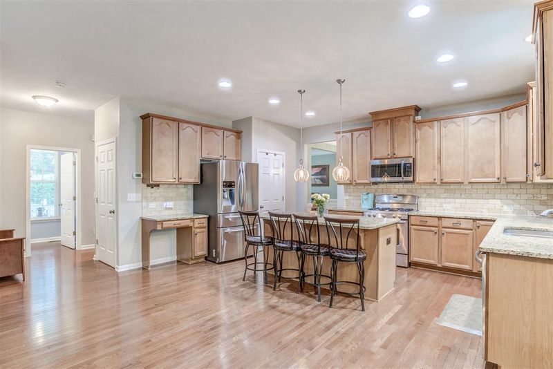 136 Forbes Rd, Wake Forest, NC 27587