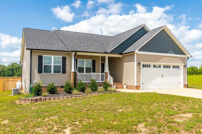 136 Hawick Ct, Zebulon, NC 27597