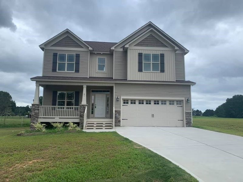 136 Landfall Ln, Smithfield, NC 27577