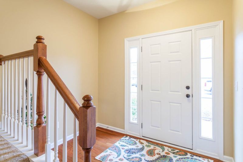 136 Linden Park Ln, Cary, NC 27519
