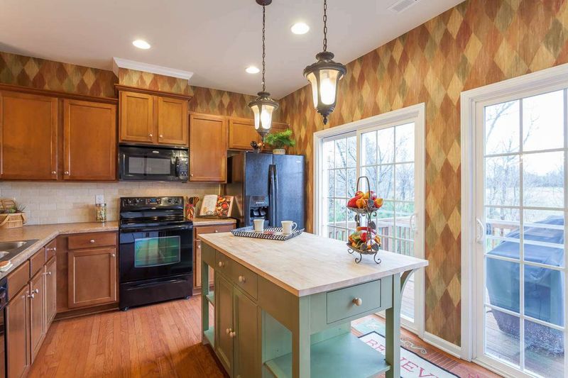 136 Linden Park Ln, Cary, NC 27519