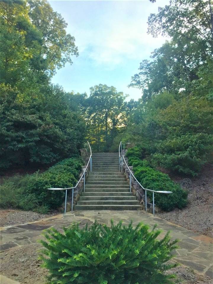136 Millbrook Dr, Pittsboro, NC 27312