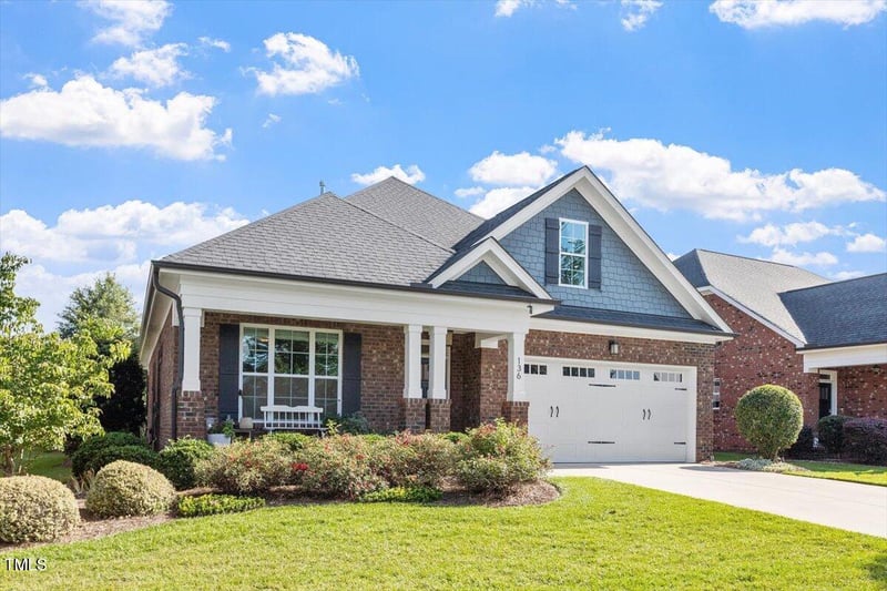 136 Moss Creek Pl, Fuquay Varina, NC 27526
