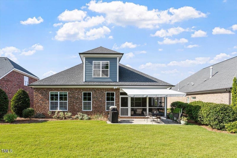 136 Moss Creek Pl, Fuquay Varina, NC 27526