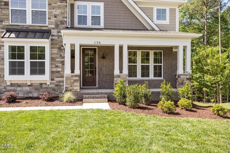 136 Ogden Cir, Clayton, NC 27527