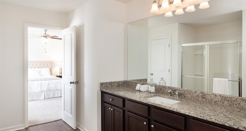 136 Ogden Pond Pl #15, Zebulon, NC 27597