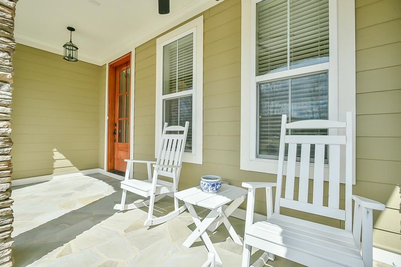136 Owen Towne Rd, Chapel Hill, NC 27516