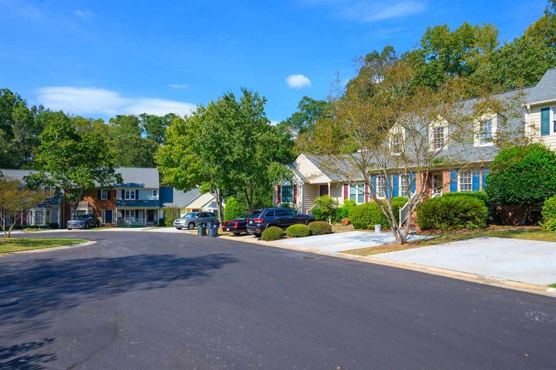 136 Sanair Ct, Apex, NC 27502