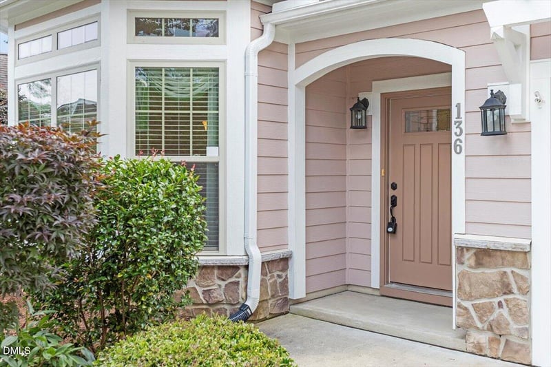 136 Serenity Hill Cir, Chapel Hill, NC 27516