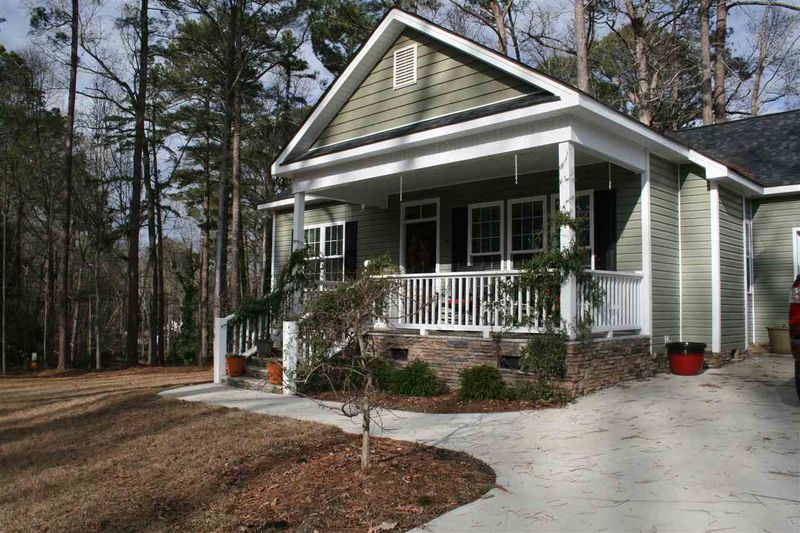 136 Starmont Dr, Clayton, NC 27507