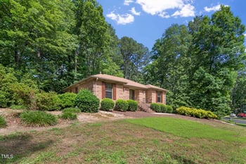 136 Sycamore St, Cary, NC 27513